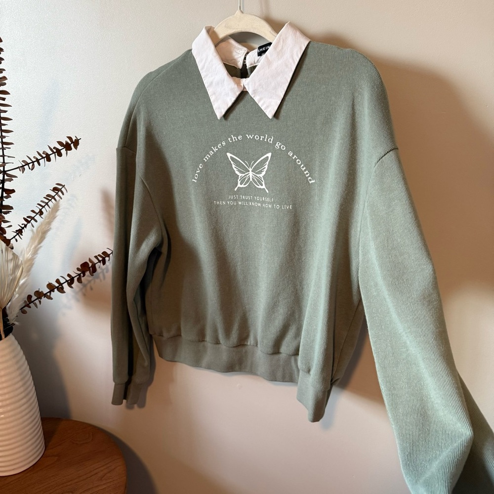 SHEIN • SWEATER